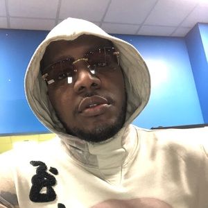 Meet your Posher, Sam